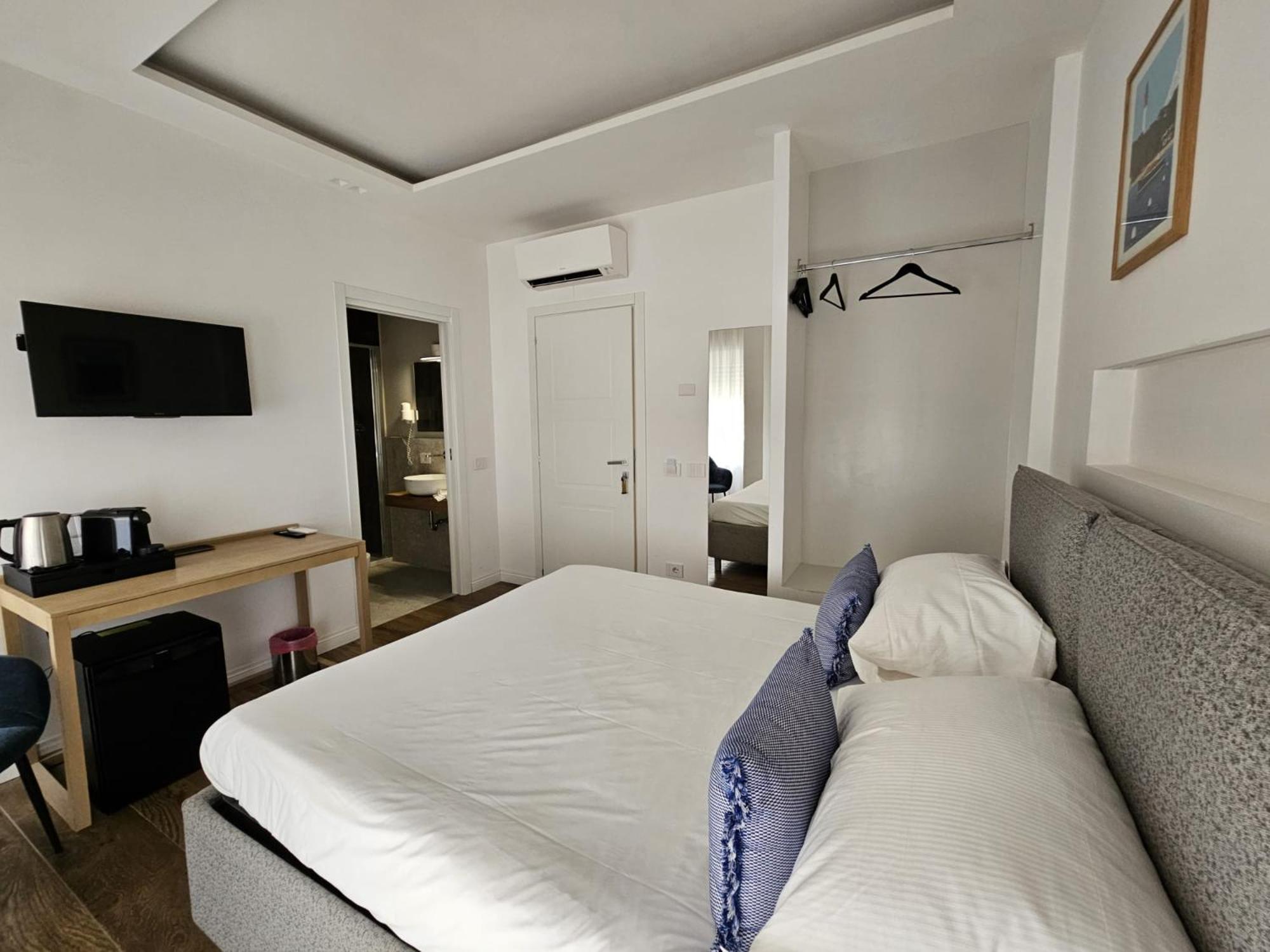 Be Your Home - Riviera Suites Civitavecchia Esterno foto